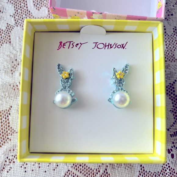 🐰 NWT Betsey Johnson Blue Rhinestone Pearl Bunny Post Earrings - Picture 8 of 9